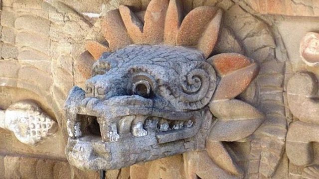 Ser creador de libros de la mitología Olmeca 1. Serpiente emplumada